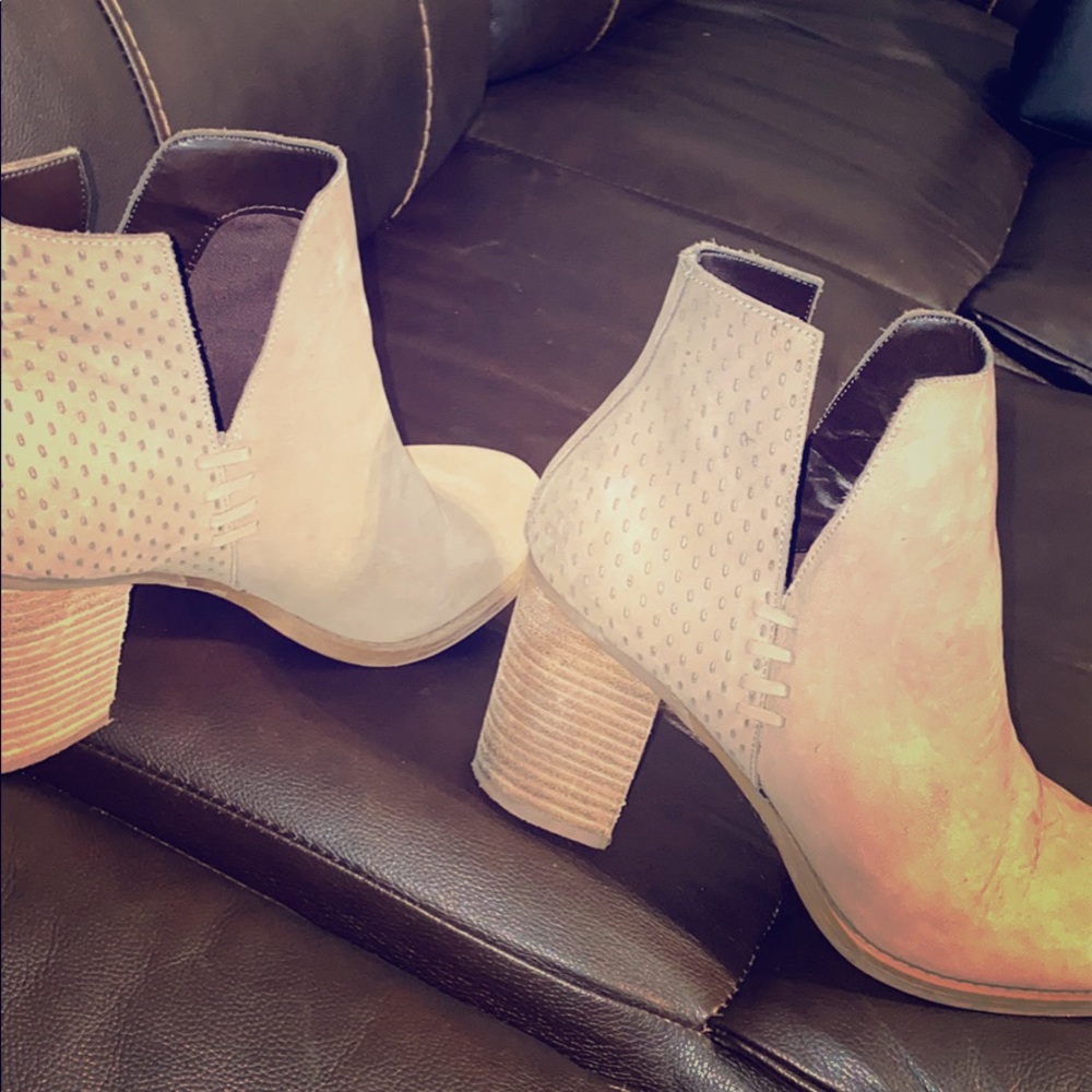 Steven Madden Booties Size 10